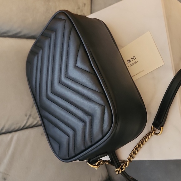 JW Pei Camera Bag - Picture 4 of 5